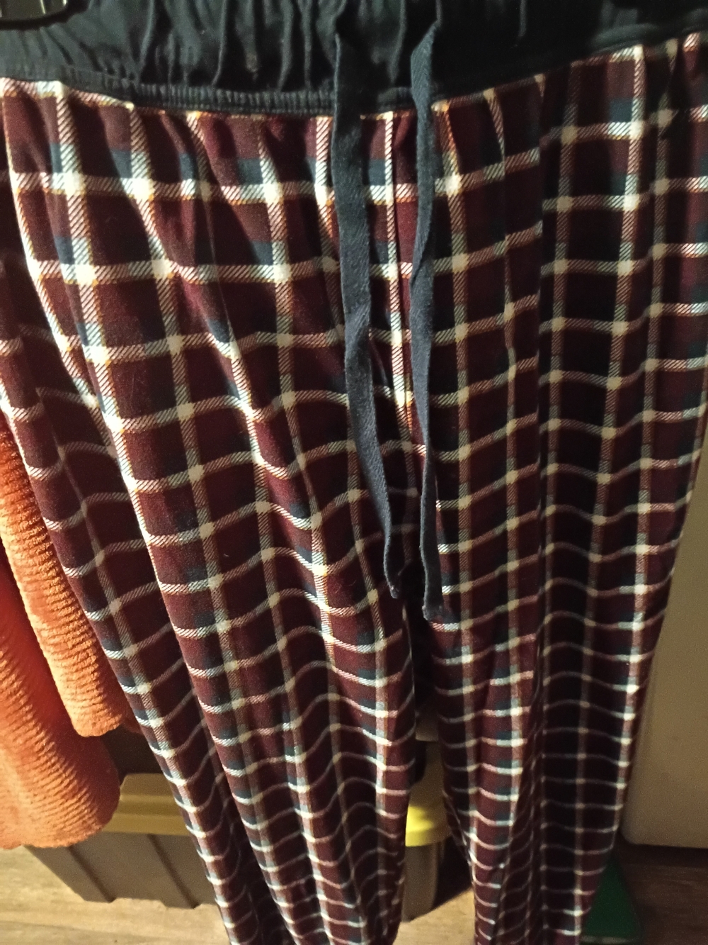 Nautica Men's Burgundy Plaid Drawstring Lounge Joggers